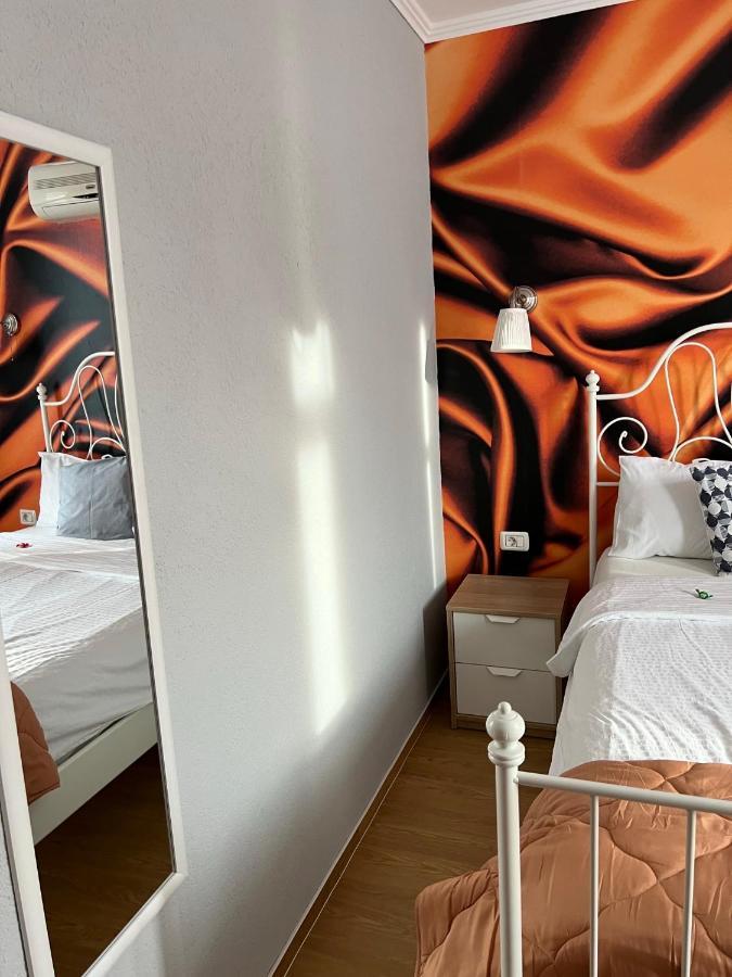 ArtMotel Haţeg Exterior foto